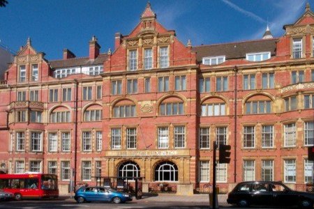 Check best prices for Arthrosis treatment at Lister Hospital in United Kingdom