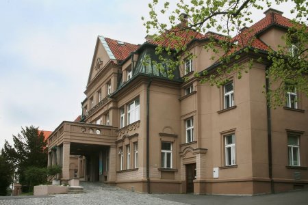 Найти лучшие цены на лечение в Чехии в Клинике Малвазинки