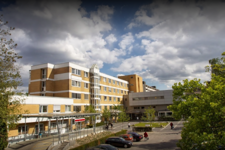Check best treatment prices in Berlin at Schlosspark Clinic