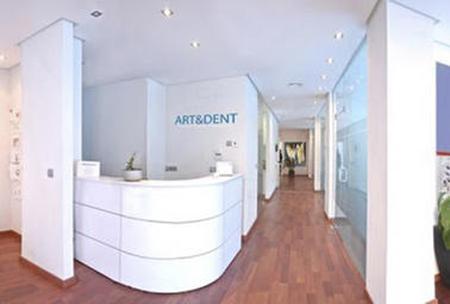 Check best treatment prices in Valencia at Clinica Art & Dent