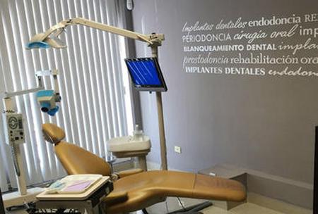 Find Dental Crown Installation prices at Dentaltek in Mexico