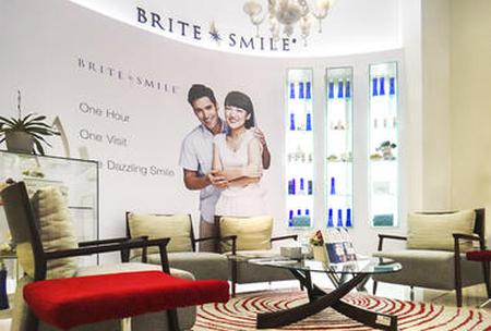 Find All-on-4 Dental Implants prices at Dental Signature at Siam Paragon in Thailand