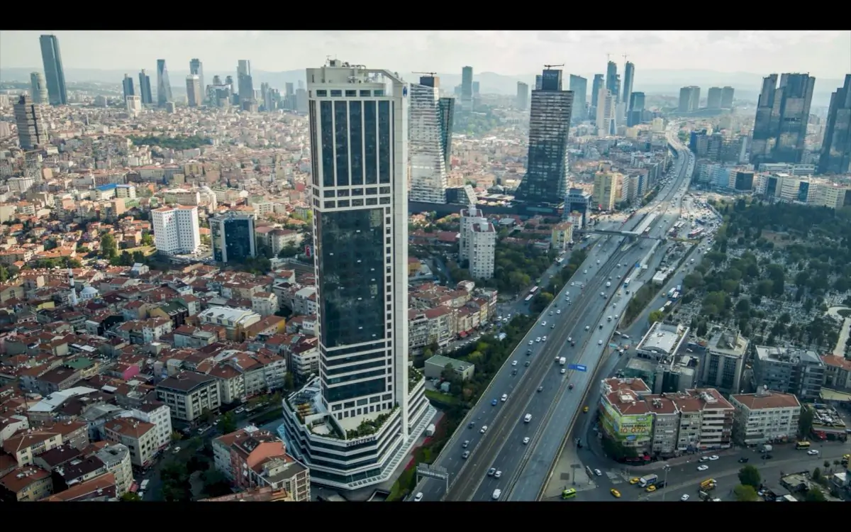 Dr. Mehmet Emre Dinc Rhinoplasty Center