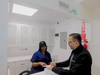 محطة التمريض في عيادة Dr. Luis González — IPBMA Medicine Associates، المكسيك