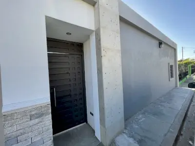 مدخل خارجي لعيادة Narrathrive Therapeutic Systems، منشأة طبية حديثة