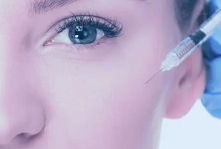 إجراء حقن الوجه في عيادة الجراحة التجميلية الدكتورة ماريا ميرندا