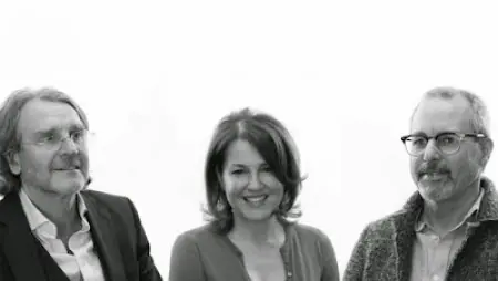 Equipo médico en la clínica Me Cosmetic Surgery