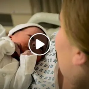 جناح الولادة في عيادة Samuel Mattine مع مولود جديد وأم