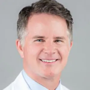 صورة لطبيب ذكر في عيادة Dr. Craig J. Salt