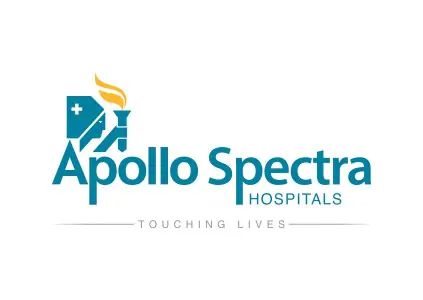 Logotipo de Apollo Spectra Hospitals con símbolo médico y antorcha