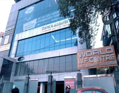 Fachada de la clínica World Infertility & IVF Centre en Gurgaon, India