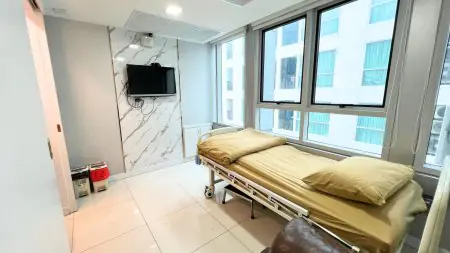 clinicImage