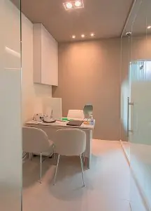 Consultation room at Forena Clinic with modern furnishings and medical equipment
