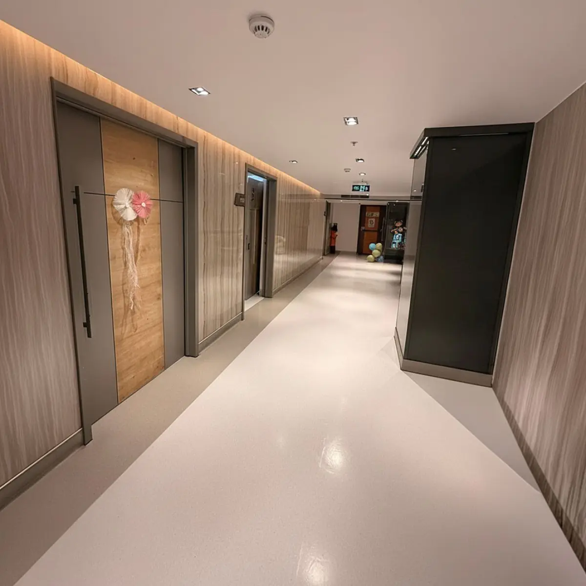 Modern hospital corridor at Private Yüzyıl Hospital with clean design