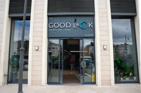 واجهة عيادة Good Look Clinic في اسطنبول، مركز تجميل حديث