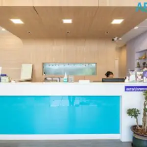 مكتب استقبال في A.B. Dental Studio Phuket بديكور عصري