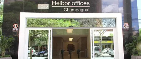 مدخل عيادة Clínica Zago Aesthetics في Helbor Offices Champagnat، البرازيل