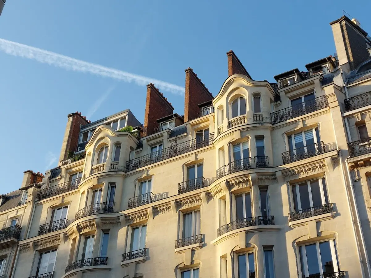 Dr Samuel Struk clinic exterior, classic European architecture in city center