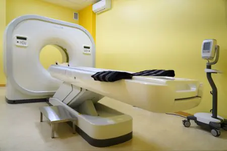 غرفة التصوير المقطعي بجهاز فيليبس في مستشفى ناشيونال برايم