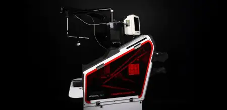 Máquina robótica de trasplante capilar DHI en Rebornia Hair Clinic
