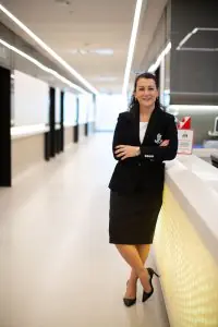 منطقة الاستقبال في عيادة Dr. Berra Önsoy، منشأة أمراض النساء الحديثة في تركيا