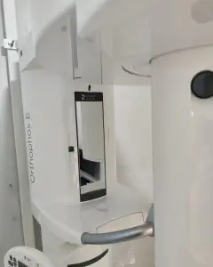 جهاز أشعة سينية للأسنان Orthophos E في عيادة TSHEALTH TURKEY إسطنبول