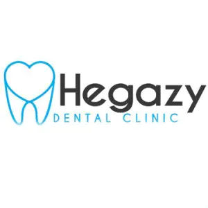Logotipo de Hegazy Dental Clinic con diseño de diente y corazón