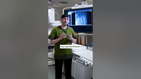 غرفة إجراءات القلب في عيادة Prof. Dr. İbrahim Cansaran Tanıdır مع معدات طبية