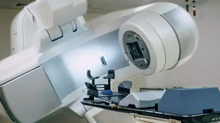 جهاز مسرع خطي للعلاج الإشعاعي في مستشفى بوبليو كوردون التذكاري