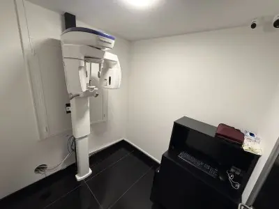 غرفة أشعة بانورامية للأسنان في عيادة Dental Ezel Clinic