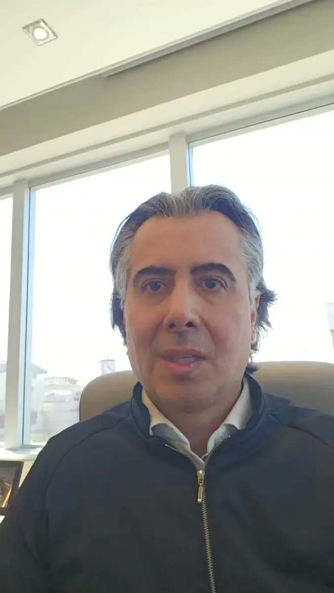 Arztbüro in der clinic de plastic surgery and procedures Estéticos mit großen Fenstern