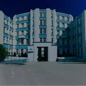 الواجهة الخارجية لعيادة Aesthetics By Casallas Giraldo، مبنى طبي حديث