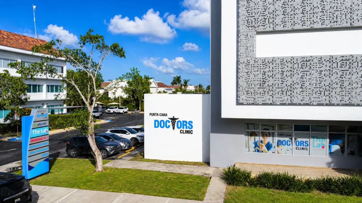Punta Cana Doctors Clinic modern exterior with parking and medical signage