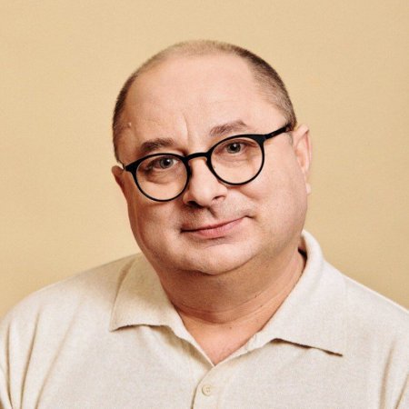 Валентин Олейников
