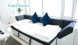 Modern ward room at Wansiri Hospital with comfortable bed and bright, clean interior