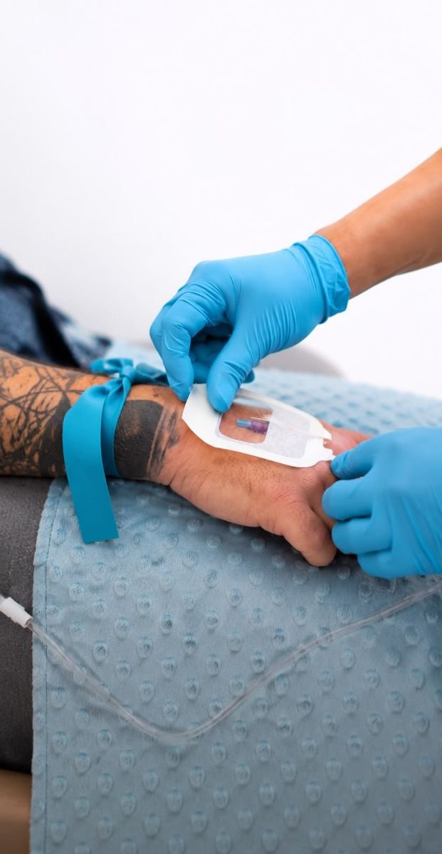 Procedimiento de terapia con células madre en Quantum Biohack Regenerative Medicine Clinic, infusión IV